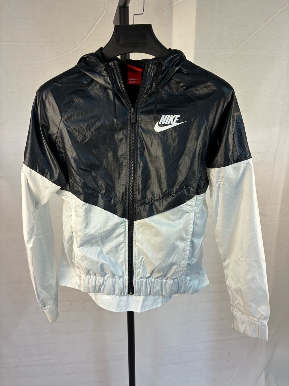 Nike Black & White Windrunner Jacket XL